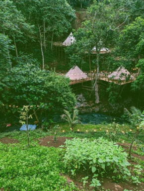 Zenda Glamping